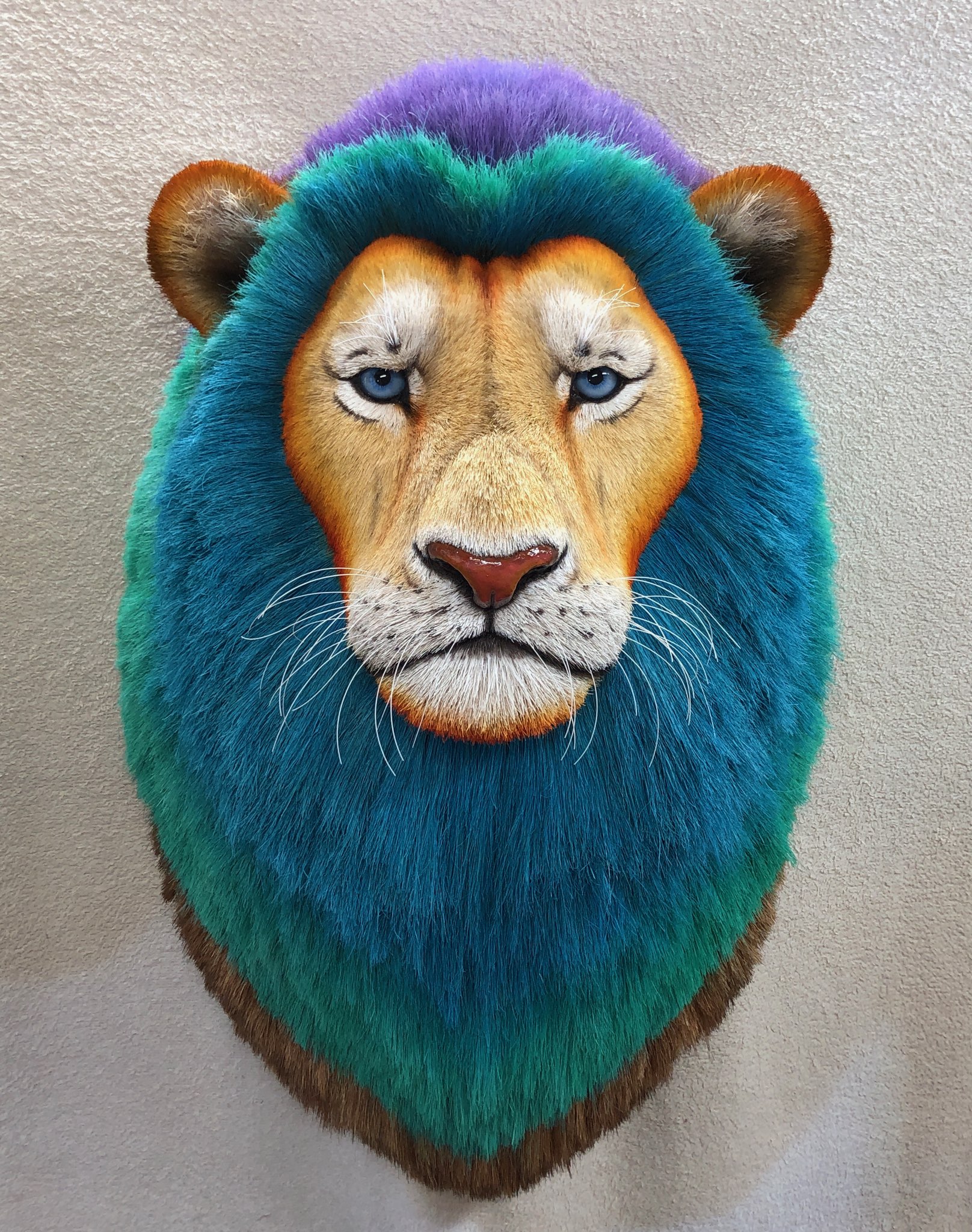 Sisal fiber lion head sculpture