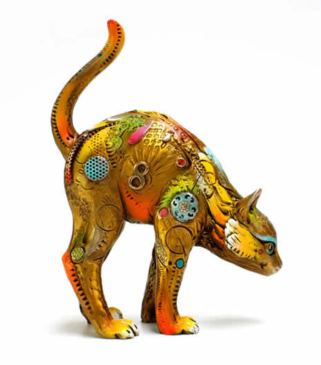 Signed, limited edition bronze cat sculpture vy Nano Lopez